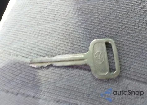 2001 Toyota Tacoma Base V6 z USA, uszkodzony, nr VIN 5TEWN72N91Z846853